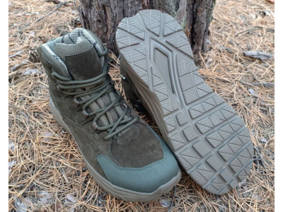 Технології у тактичному взутті: мембрани, автошнурівка, підошва